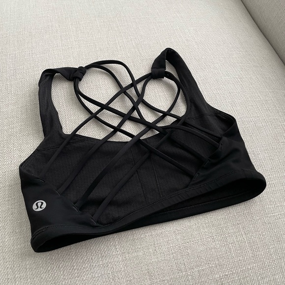 lululemon athletica Other - Lululemon Free to be wild black bra